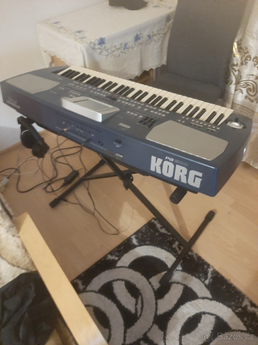 Klávesy KORG pa 500 orientál