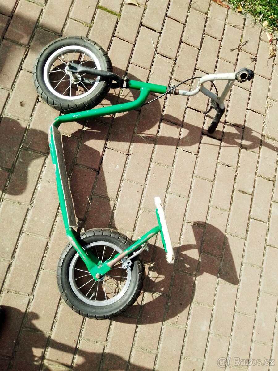 koloběžka malá se sedátkem