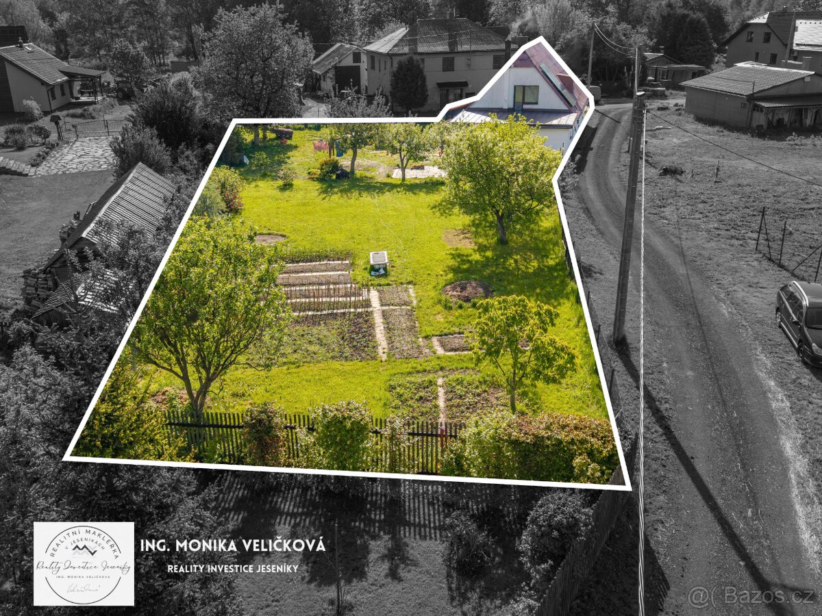 Prodej RD v Karlovicích s pozemkem 1444m2