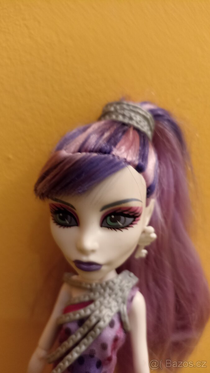 Monster high Spectra