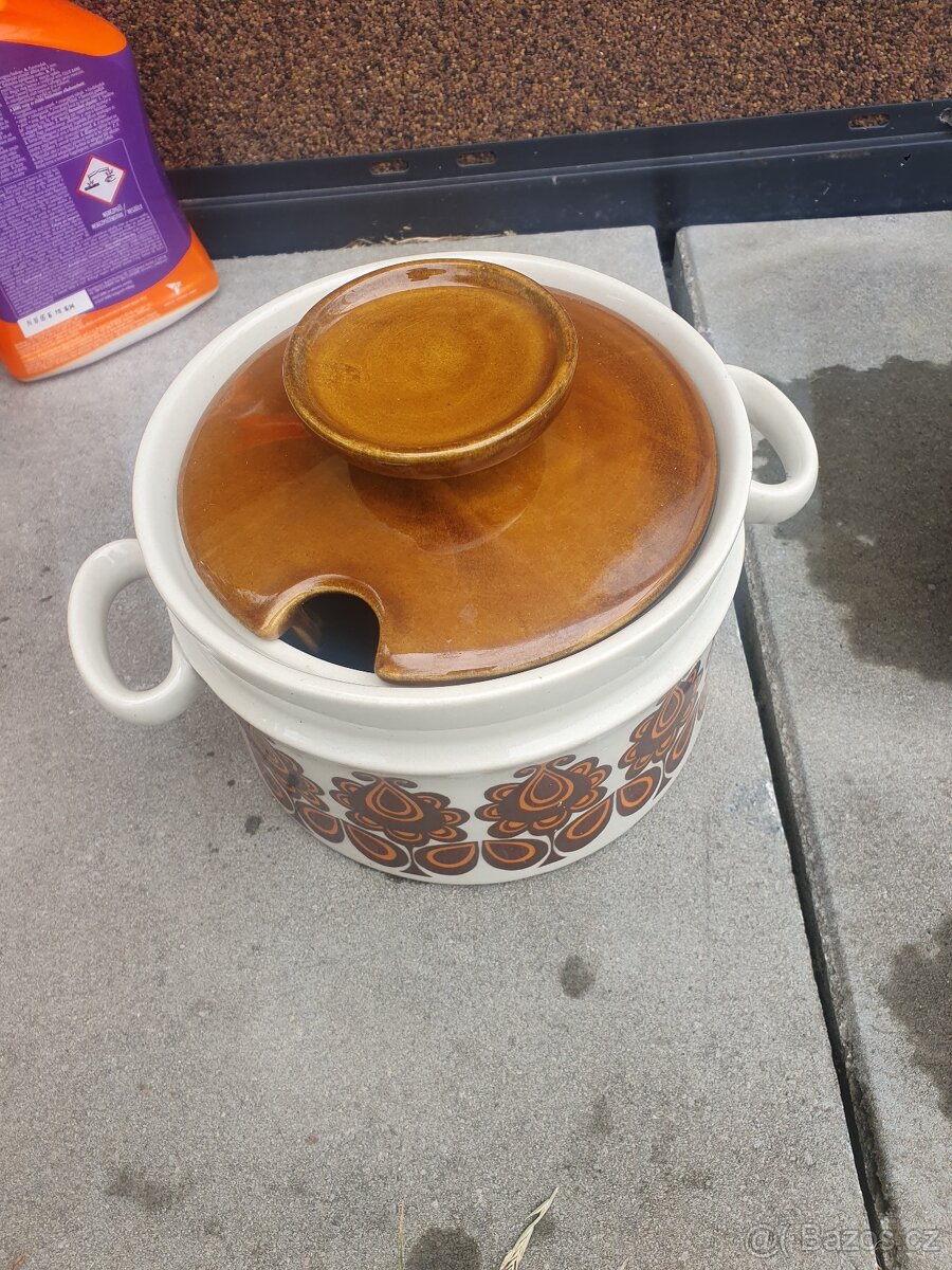 Keramika / sada / talíře / polévka