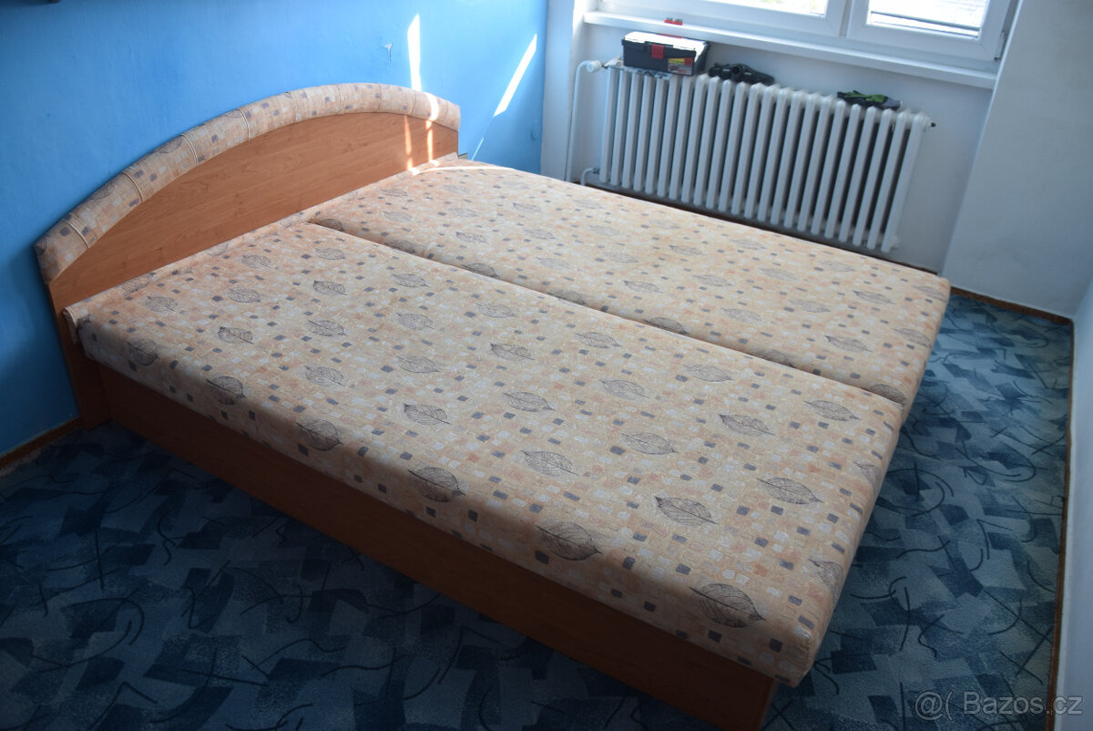 Manželská postel / válenda
