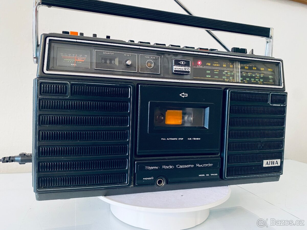 Radiomagnetofon Aiwa TPR 910, rok 1977