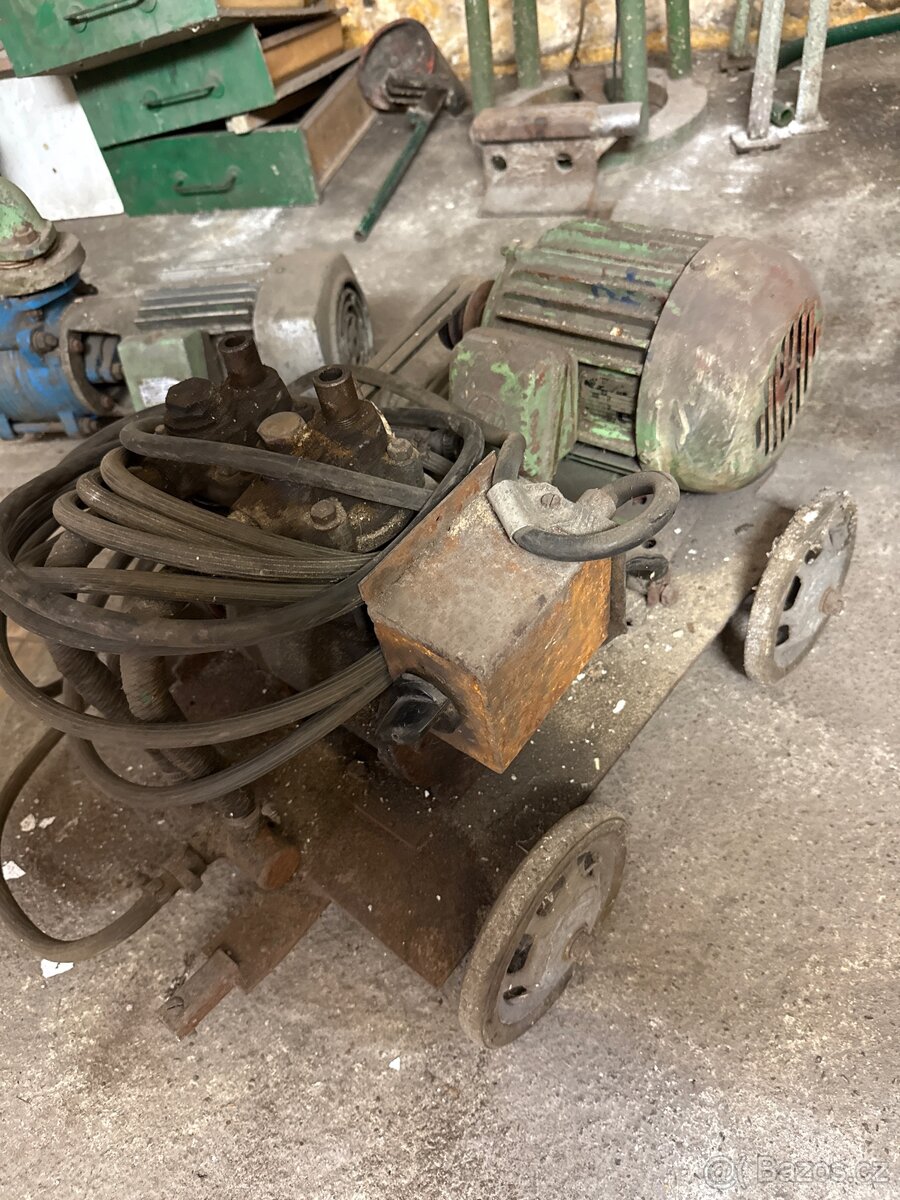 Vzduchový kompresor 380 V