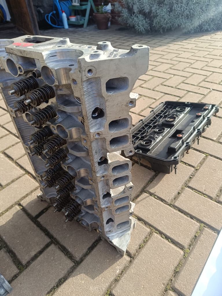 Hlava motoru