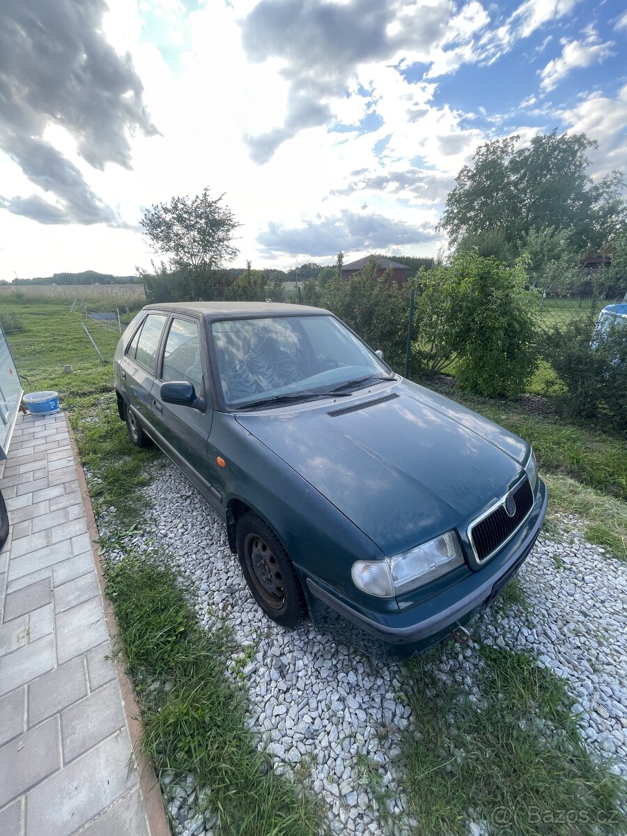 Koupím zadní boční dveře