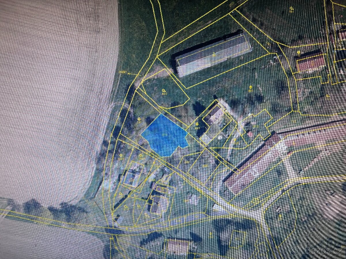 prodám stavebni poemek