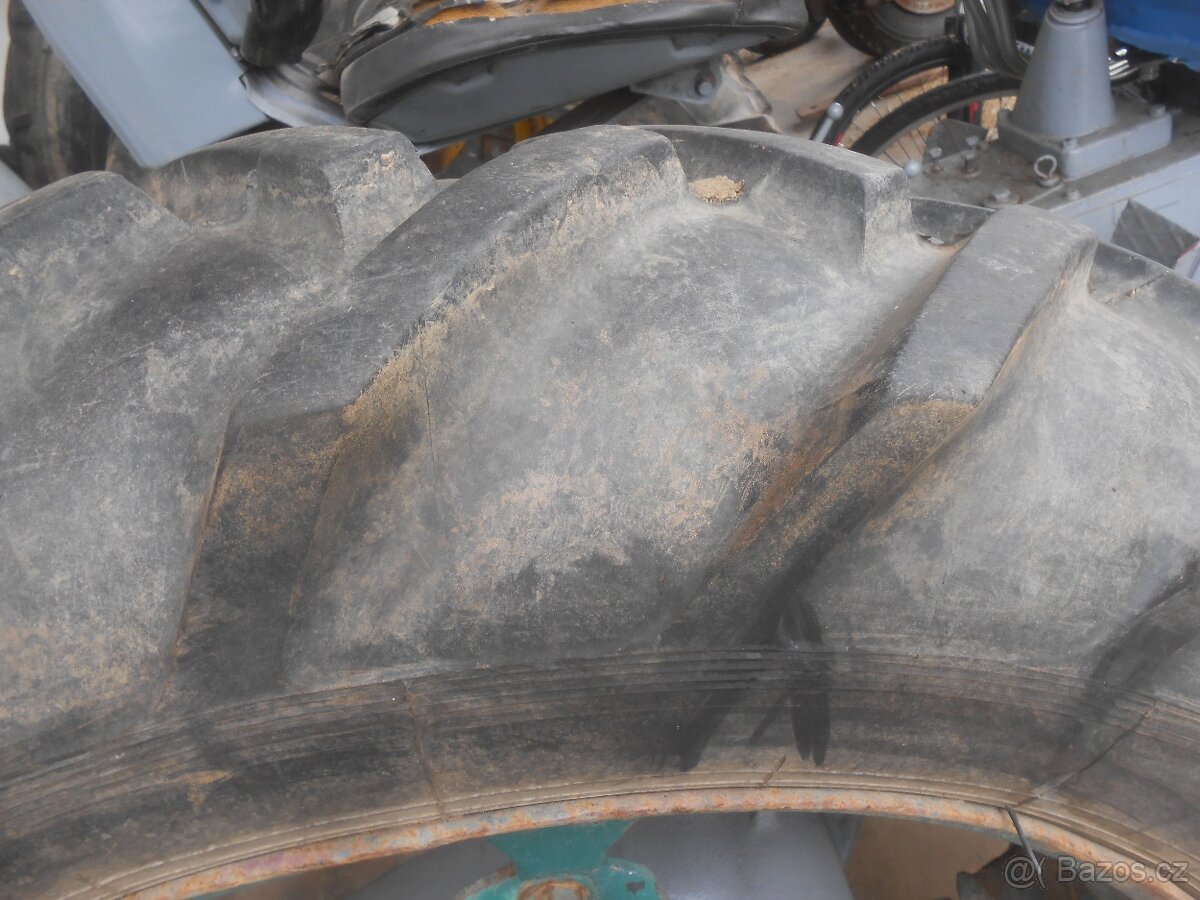 zetor 3011/4011 kultivacni kola 9,5/32