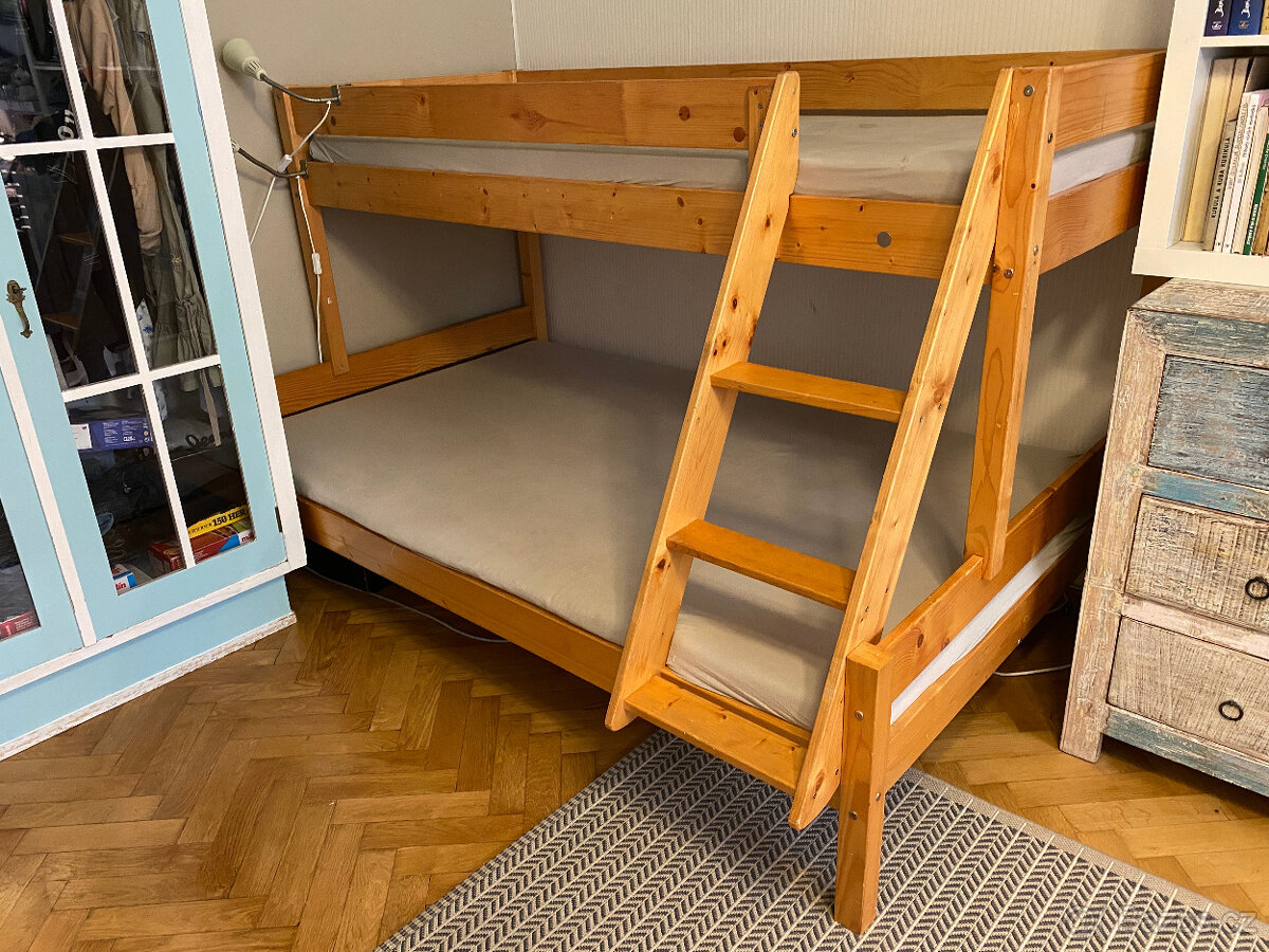 Palanda, patrová postel - masiv 120x200cm vč. matrace