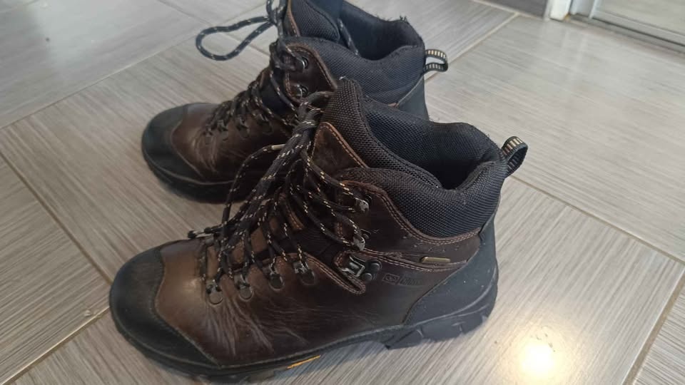 zimní trekové boty, vel. 42 (spíše 40,5)