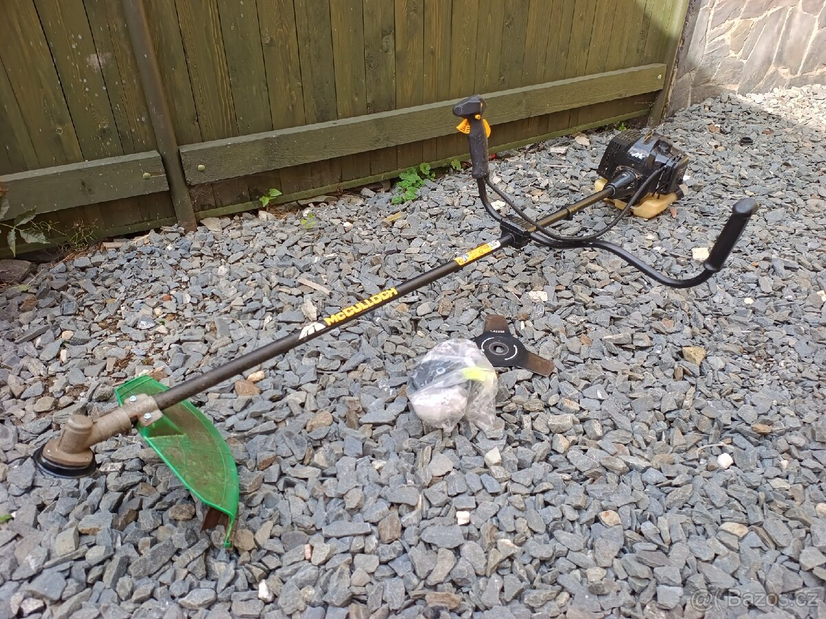 Křovinořez Husqvarna McCulloch B33B