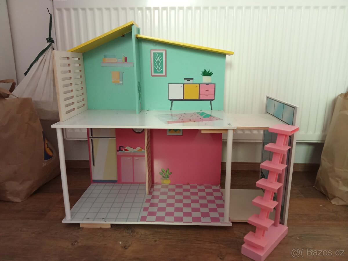 Domeček pro panenky