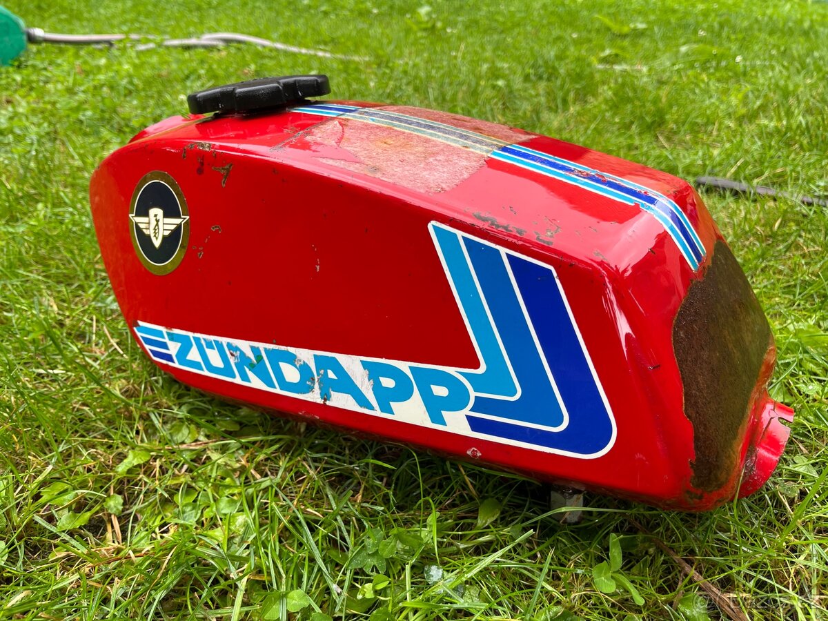Zündapp nádrž