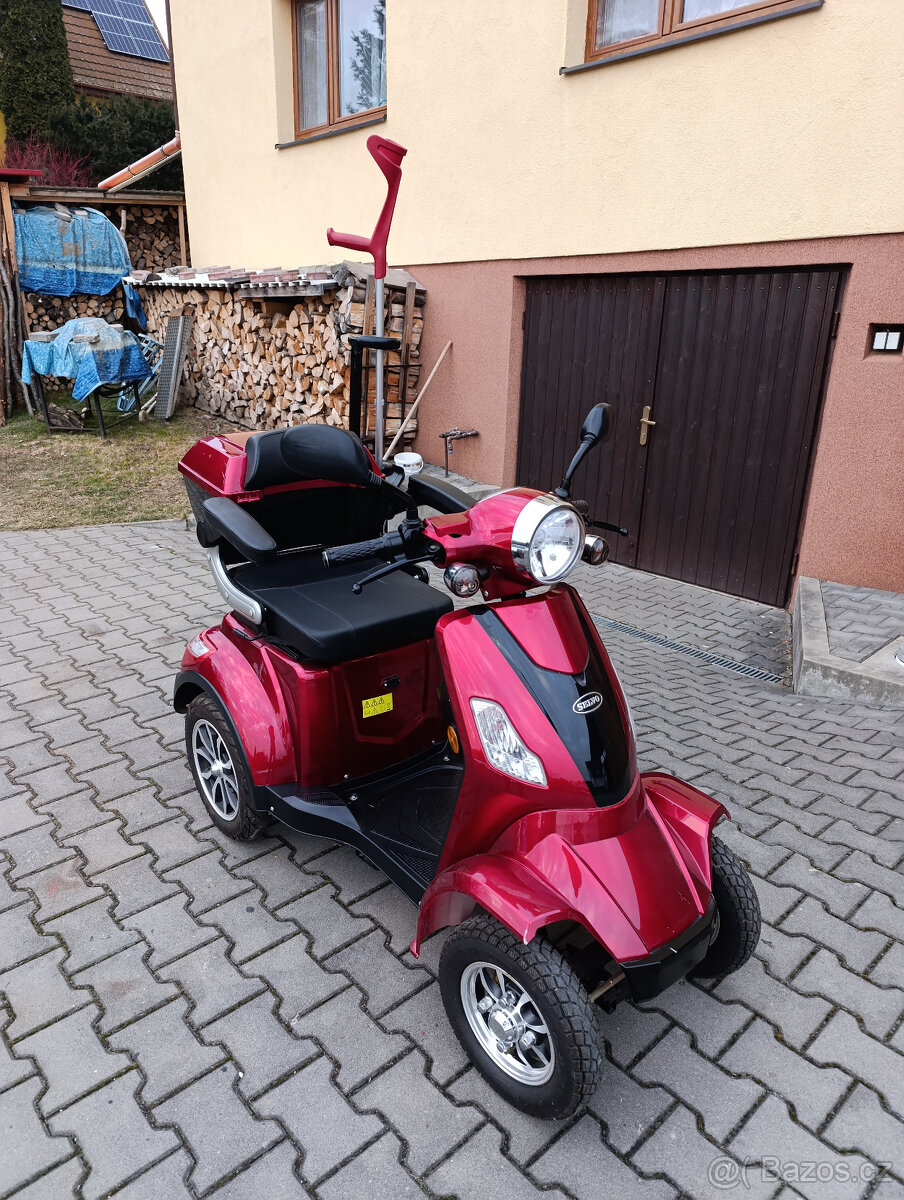 čtyřkolovy elektrický vozík