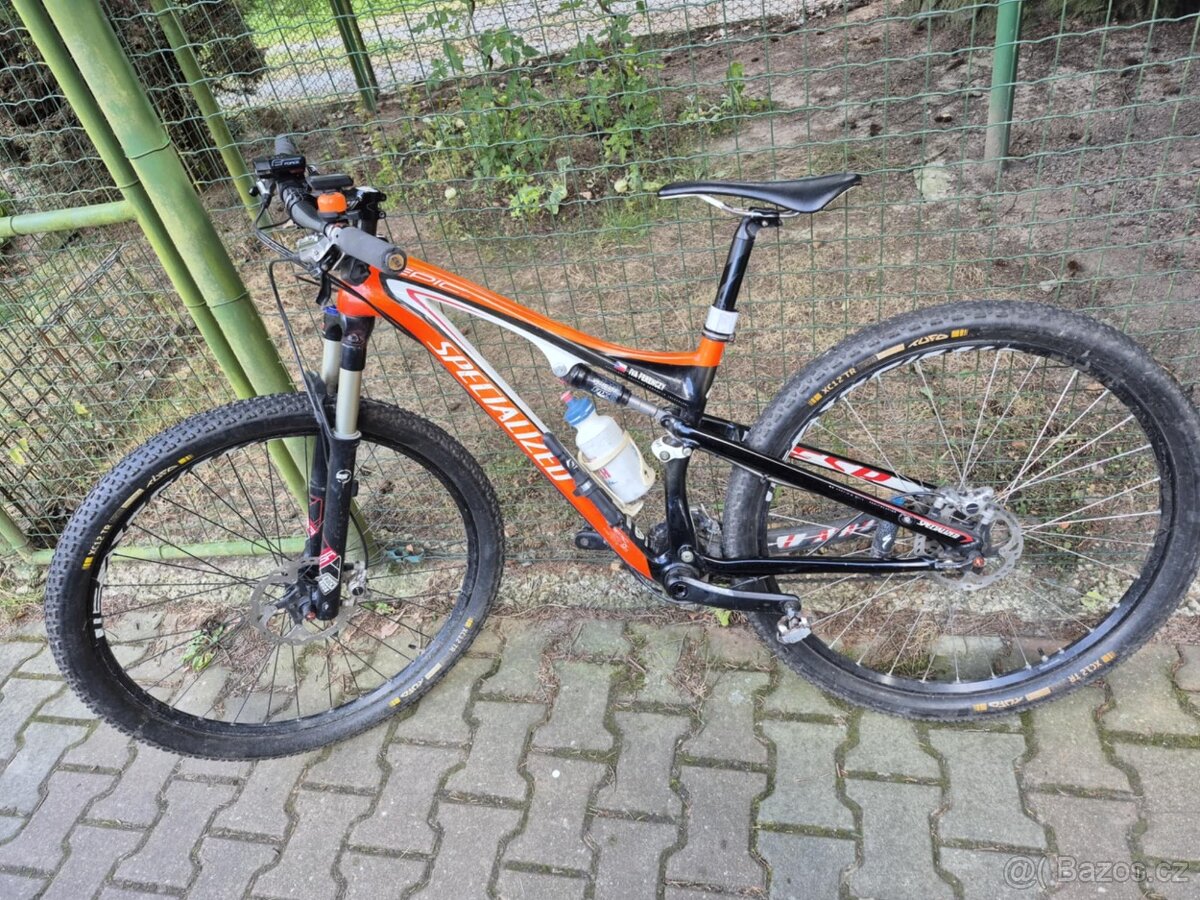 Prodám kolo Specialized Epic carbon vel. S