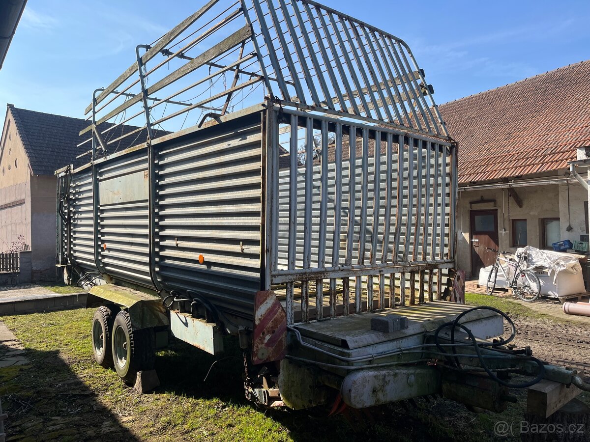 Sběrací vůz MV3-042