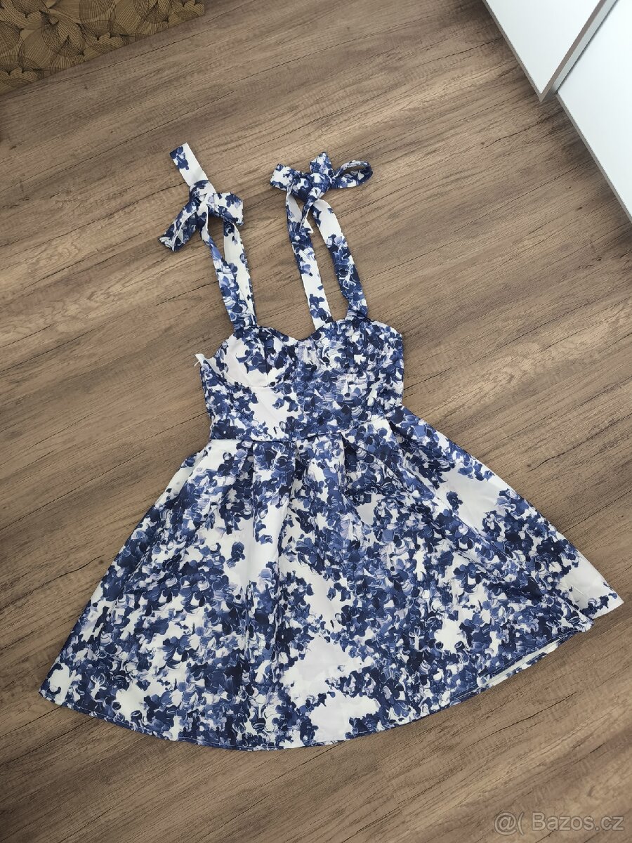 Letní šaty vel. S
