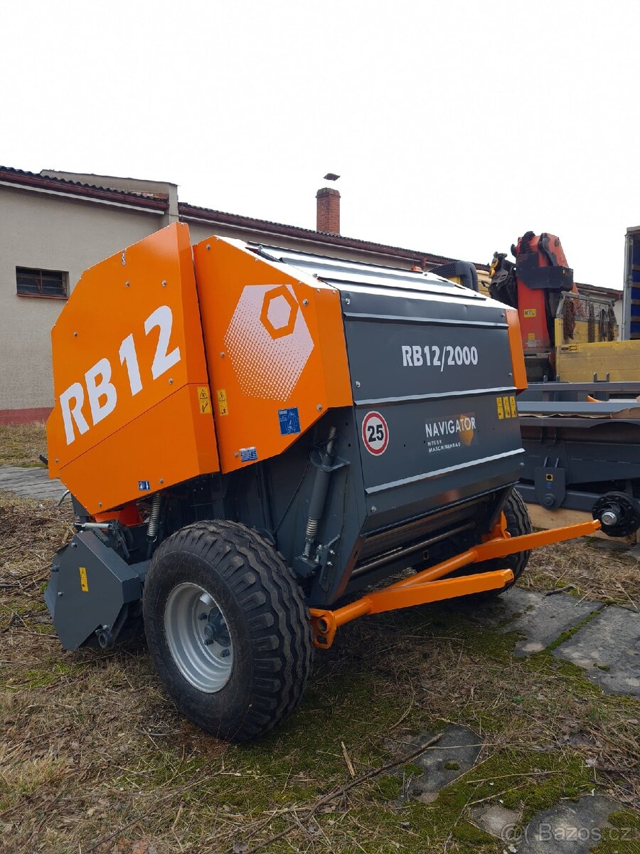 Svinovací lis na kulaté balíky (NOVÝ)