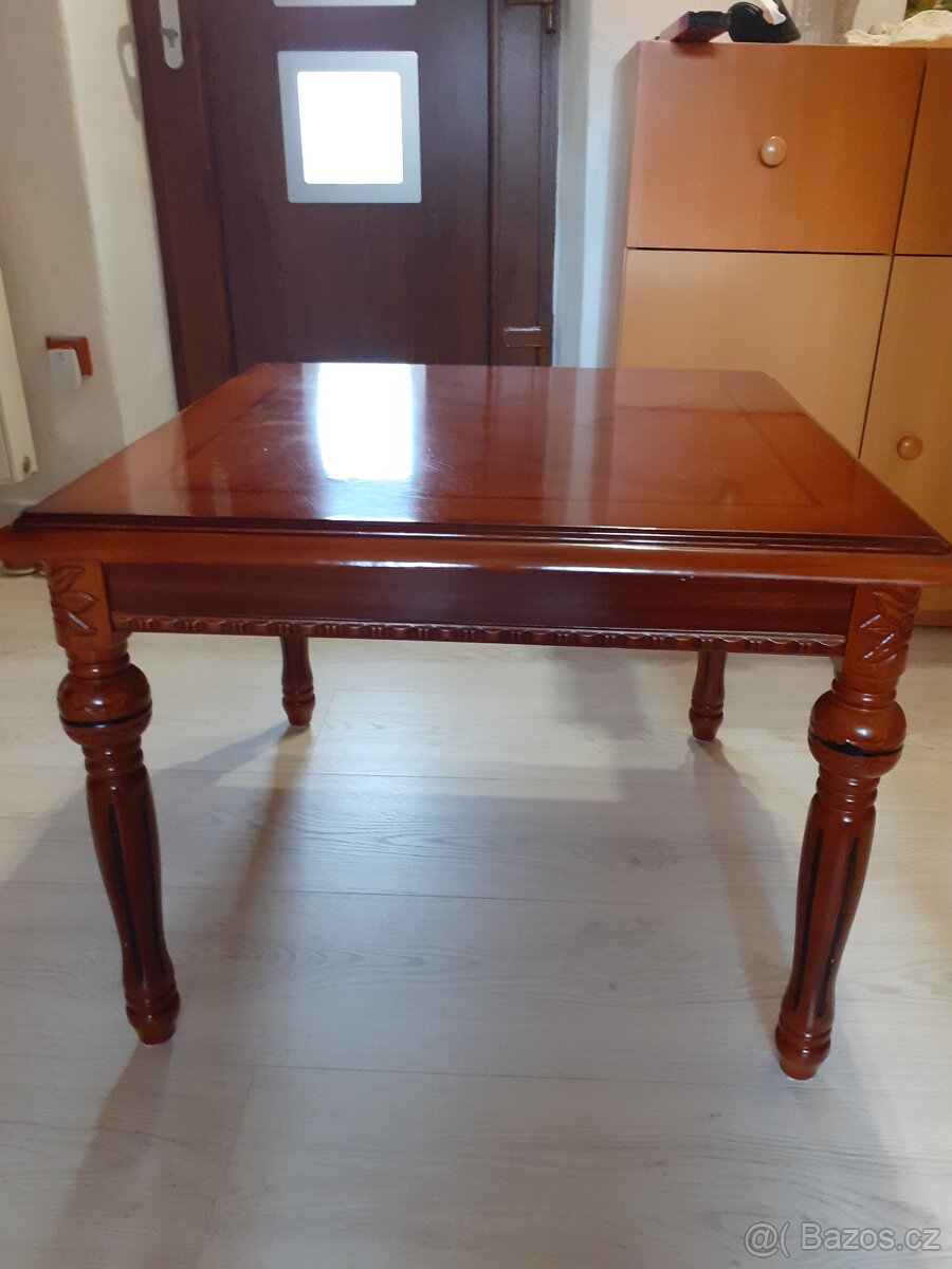 Prodáme konferenční stolek