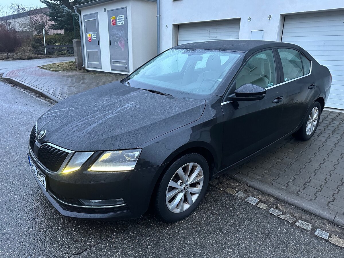 Skoda octavia 1.6tdi, dsg, led, vybava