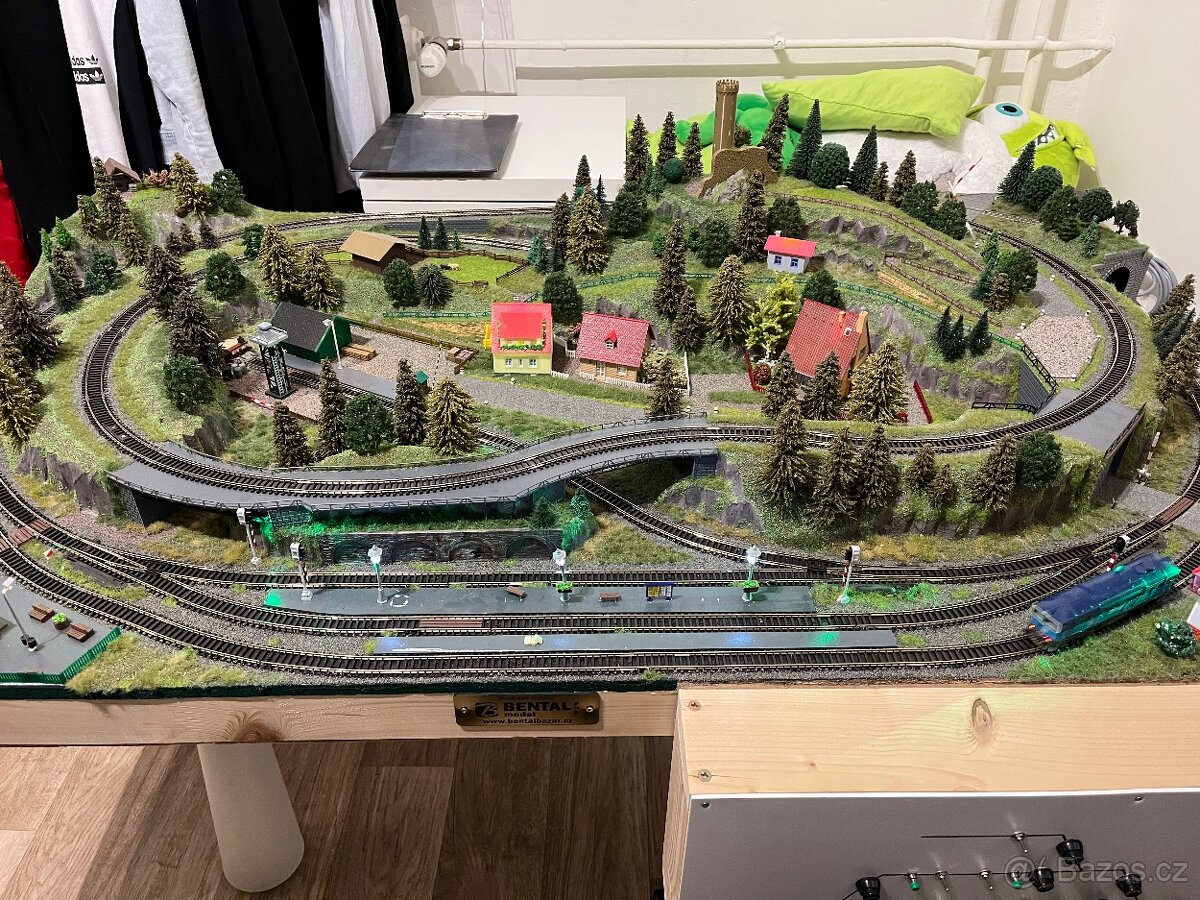 Tt kolejiště 130x 80