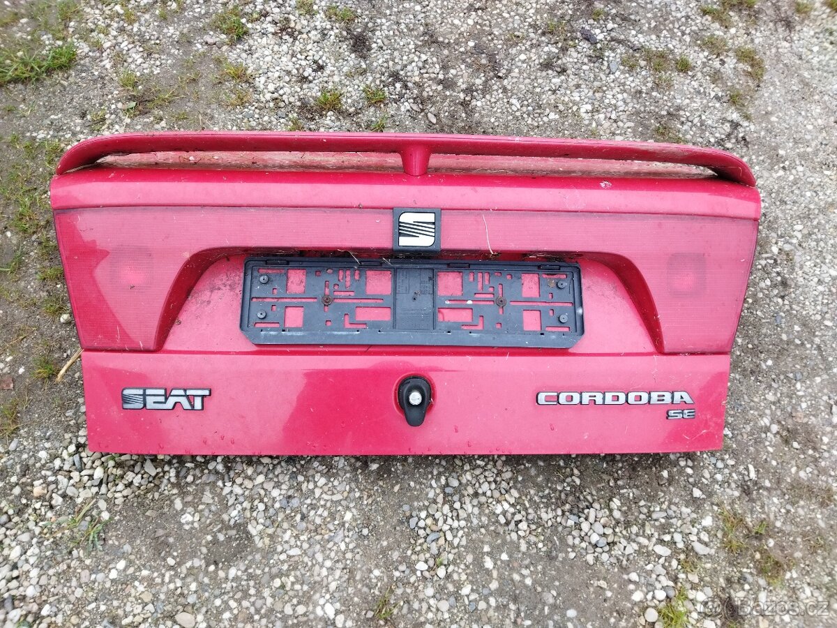 Prodám víko kufru Seat Cordoba