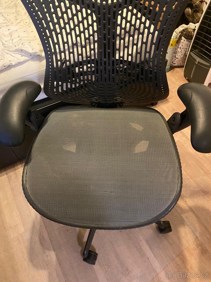 Herman Miller Mirra židle kancelářská, herní