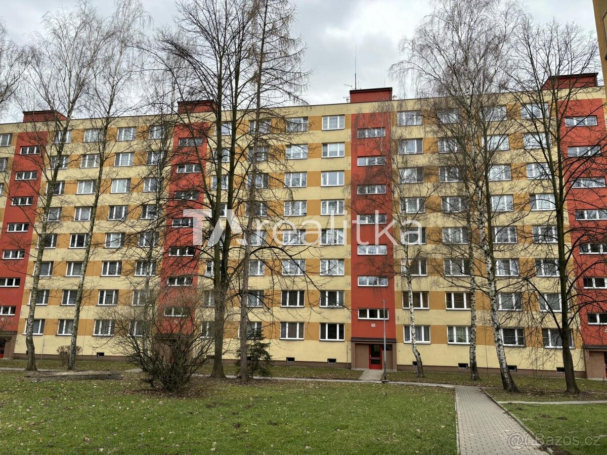 Pronájem byt 2 + kk, 37㎡ Karviná 73301