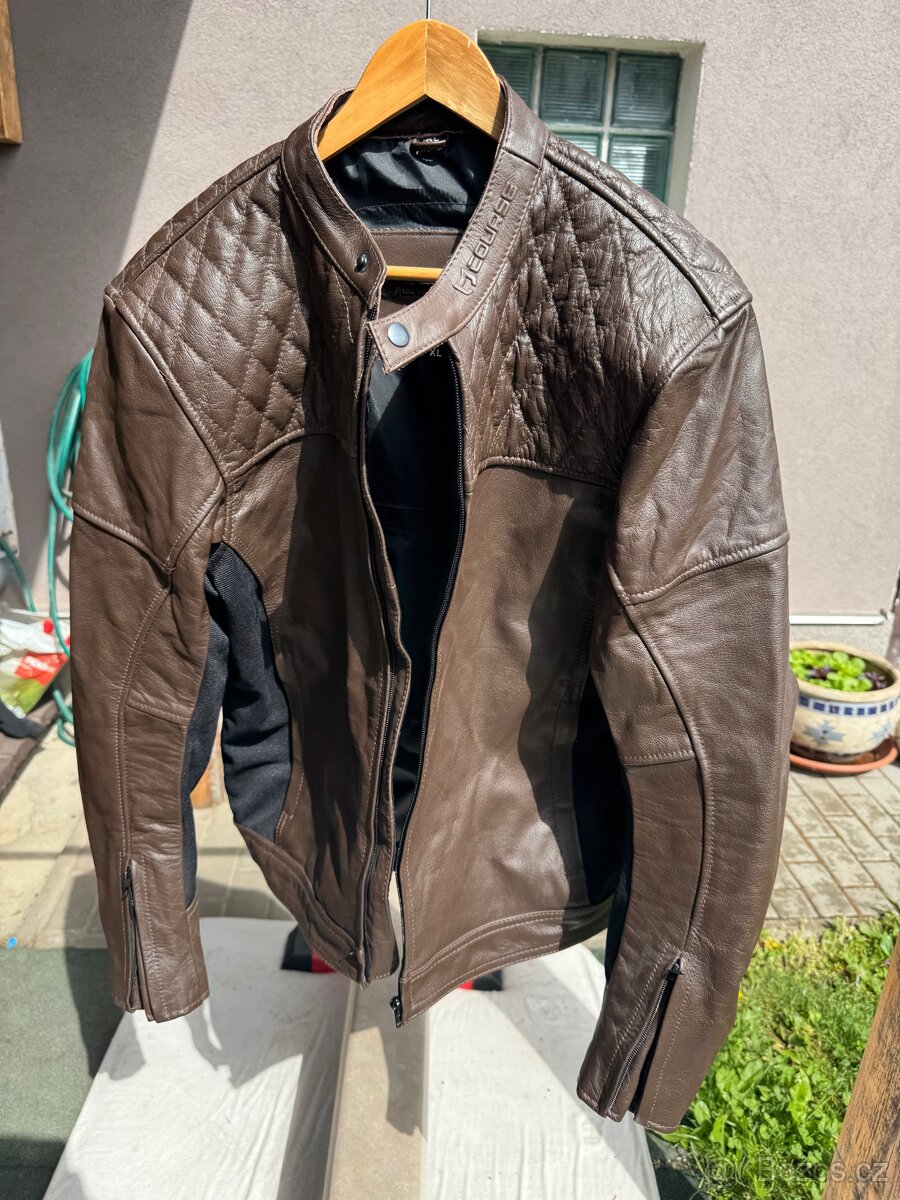 Kožená bunda na motorku