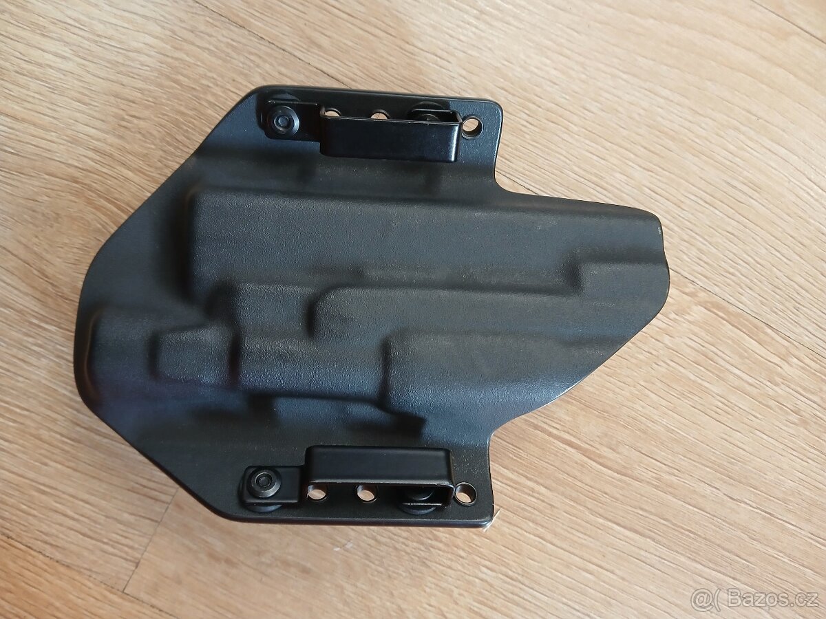 Kydex RH na Glock 17 + Surefire X300