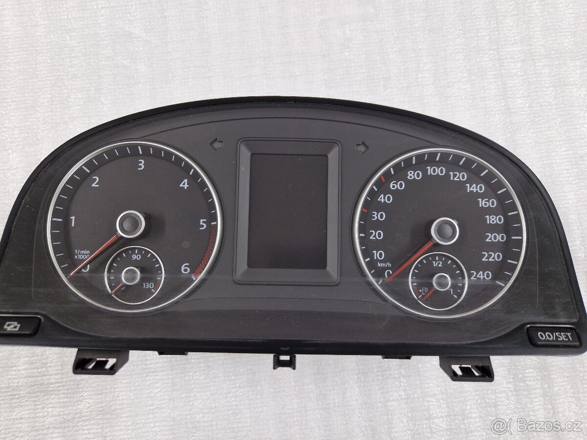 Budíky Caddy naftové 2010-2015