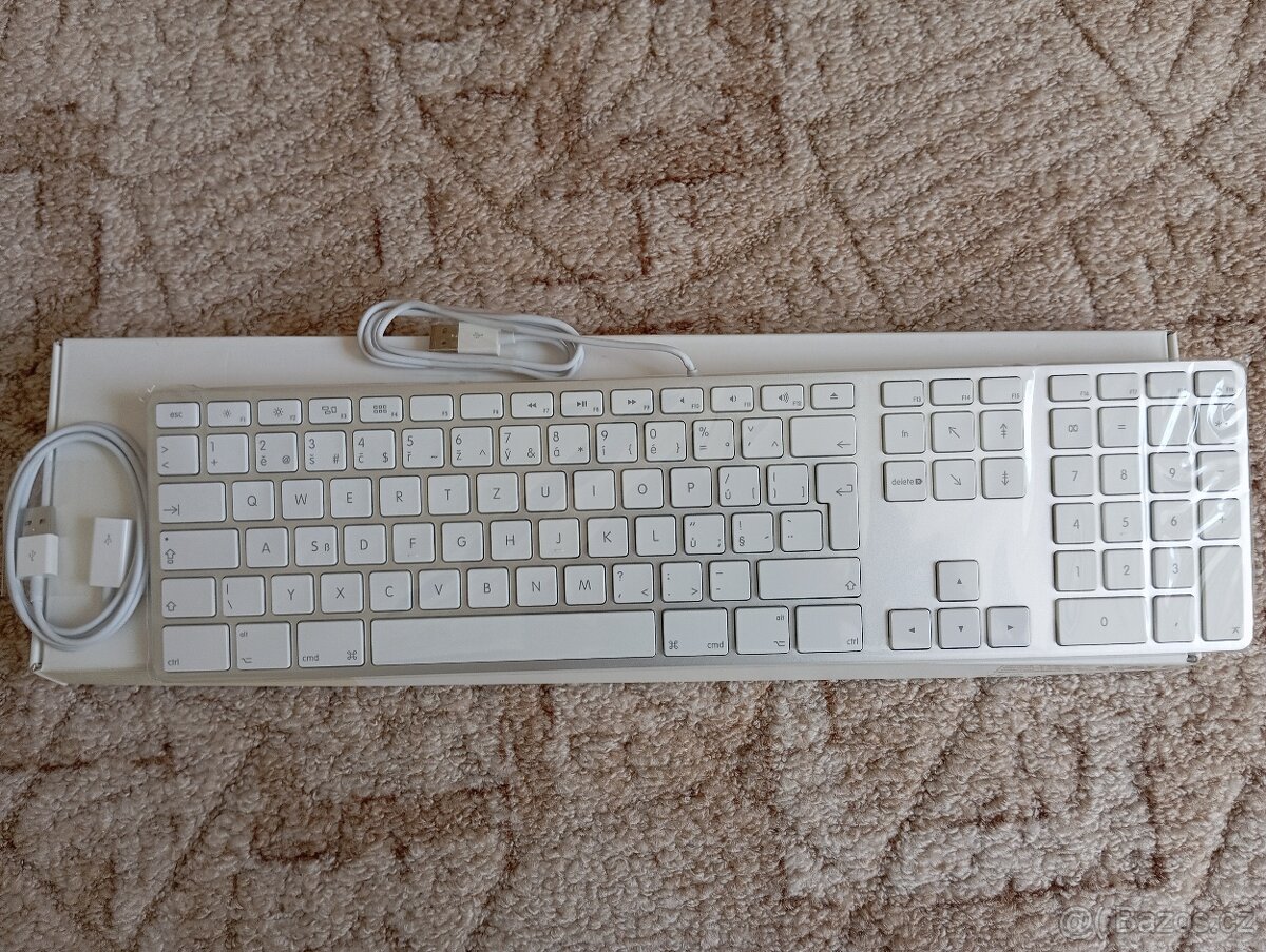 Klávesnice Apple MB110CZ/B