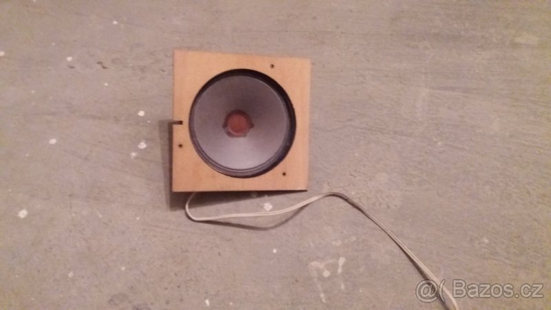 Reproduktor TESLA