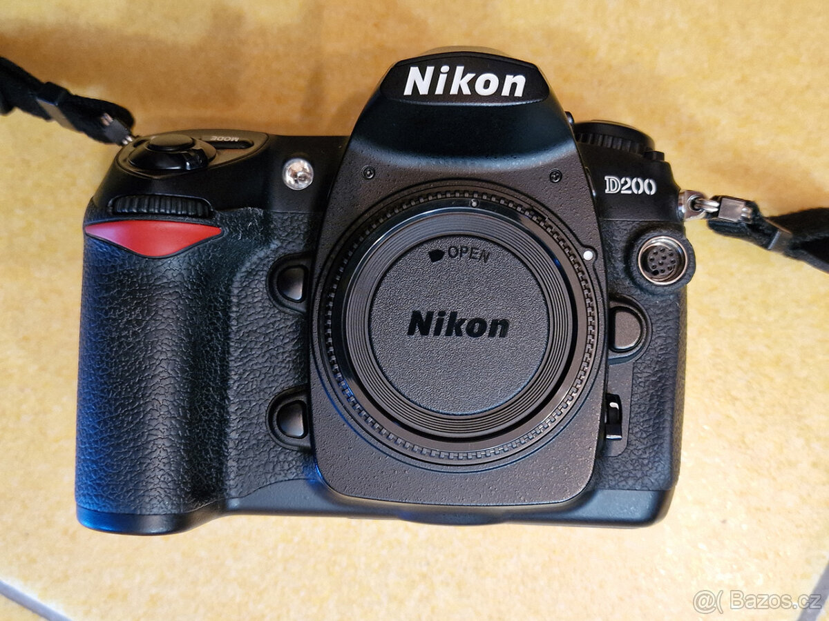 Nikon D200