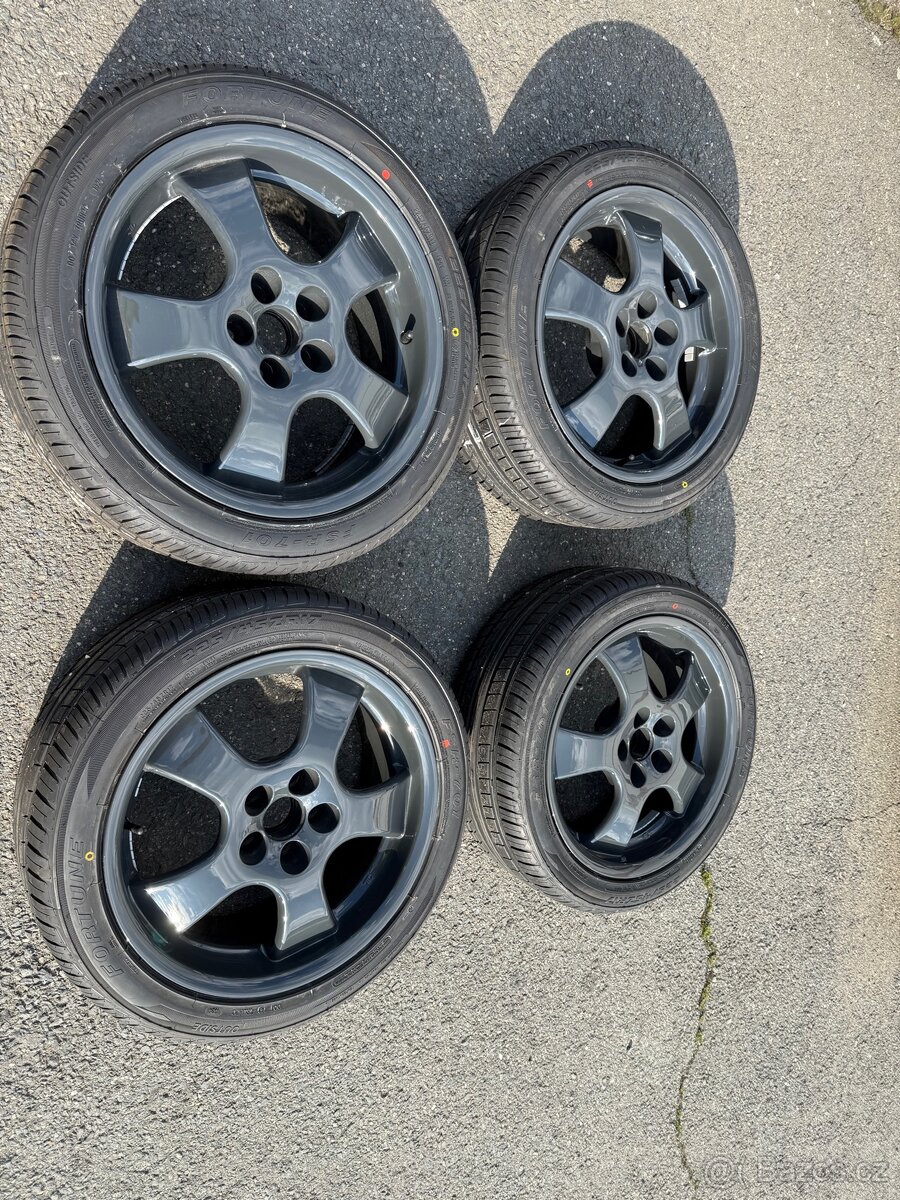 Škoda octavia 5x100 r17