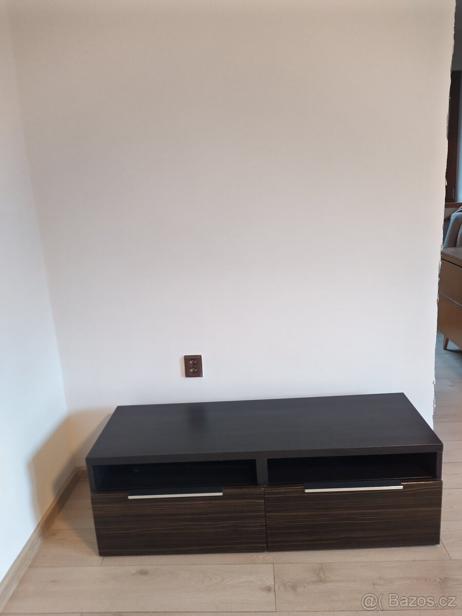 Tv stolek