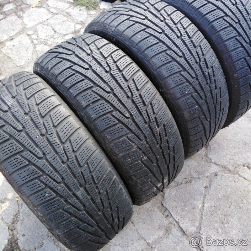 Zimní pneu NOKIAN 235/55/R18 104R