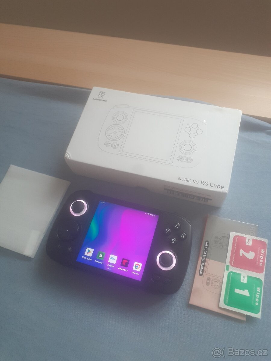 anbernic rg cube 8gb rám 128gb 8x2.7ghz výkony na ps2 hry