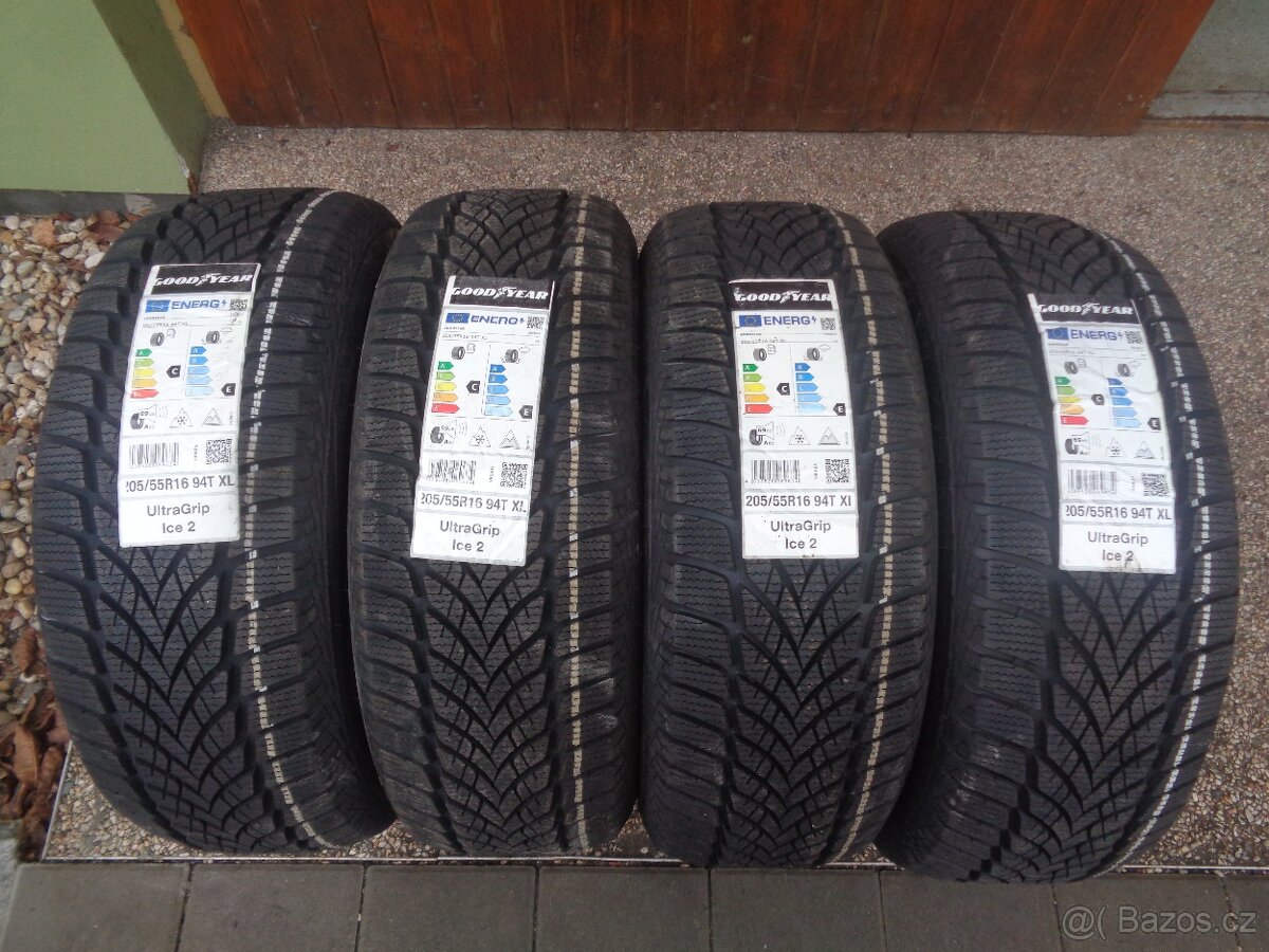 Zimní pneu 205/55/16 R16 Goodyear - NOVÉ