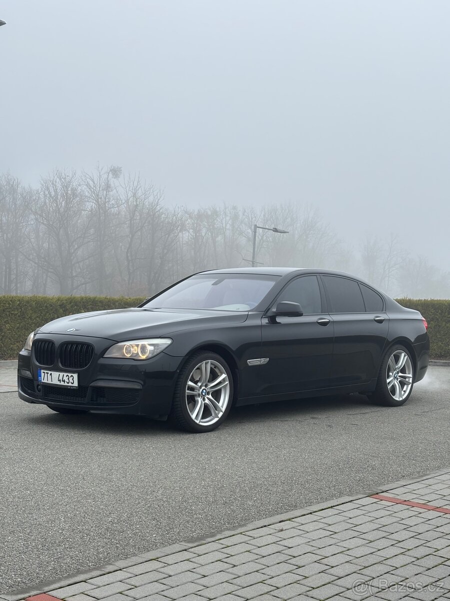 BMW 750i xDrive M-paket F01