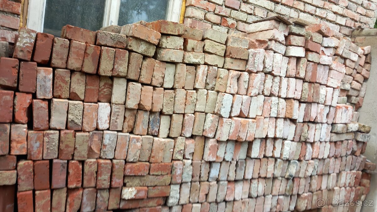 Cihla plná pálená