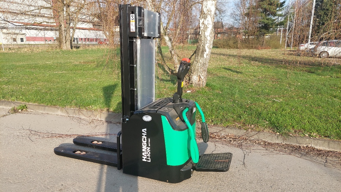 HC Hangcha CDD12 vysokozdvižný vozík aku