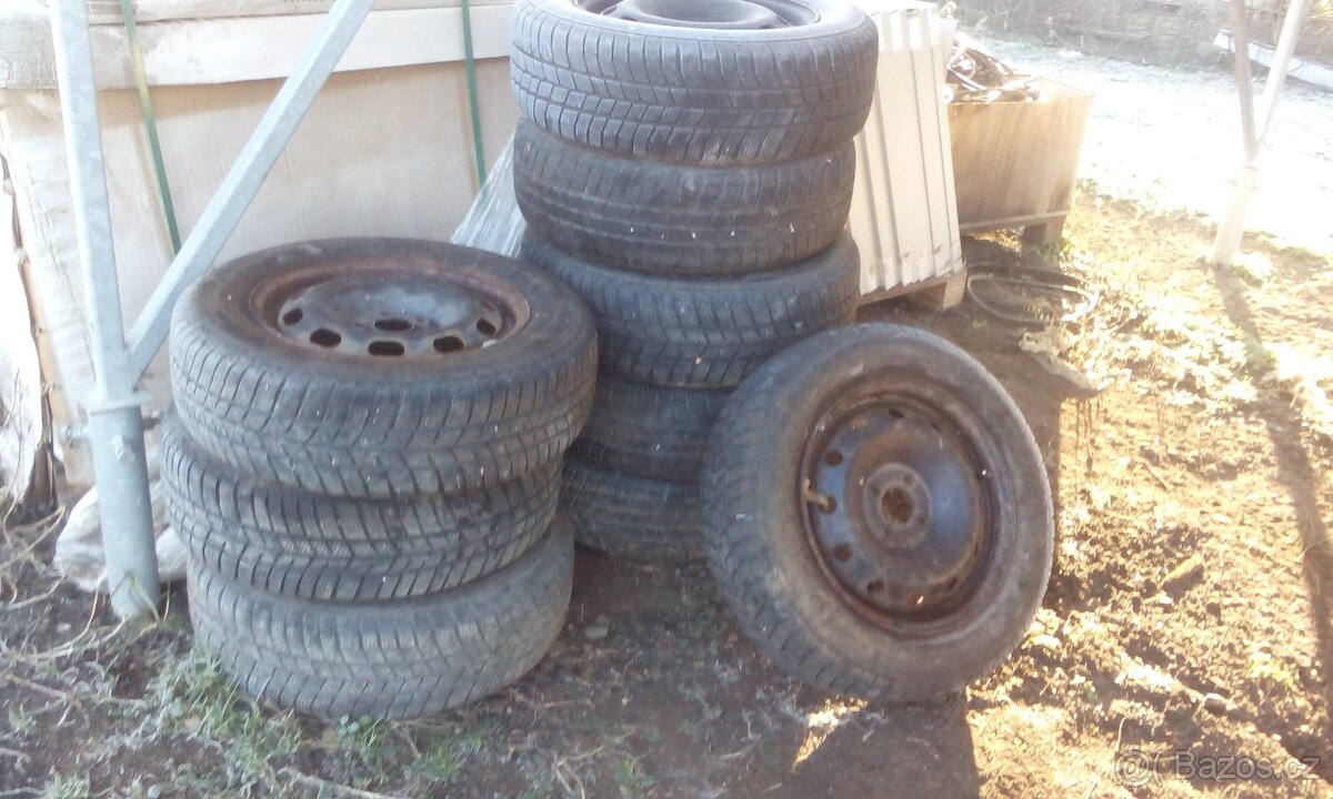 Pneu  195/65 R15 zimni včetně disku