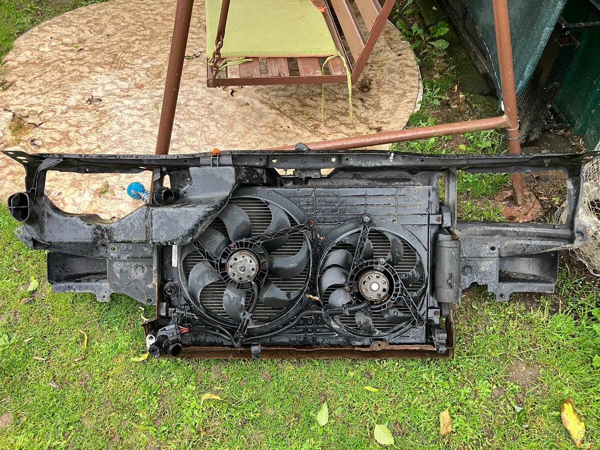 Škoda Octavia 1 - Chladičová stěna - komplet