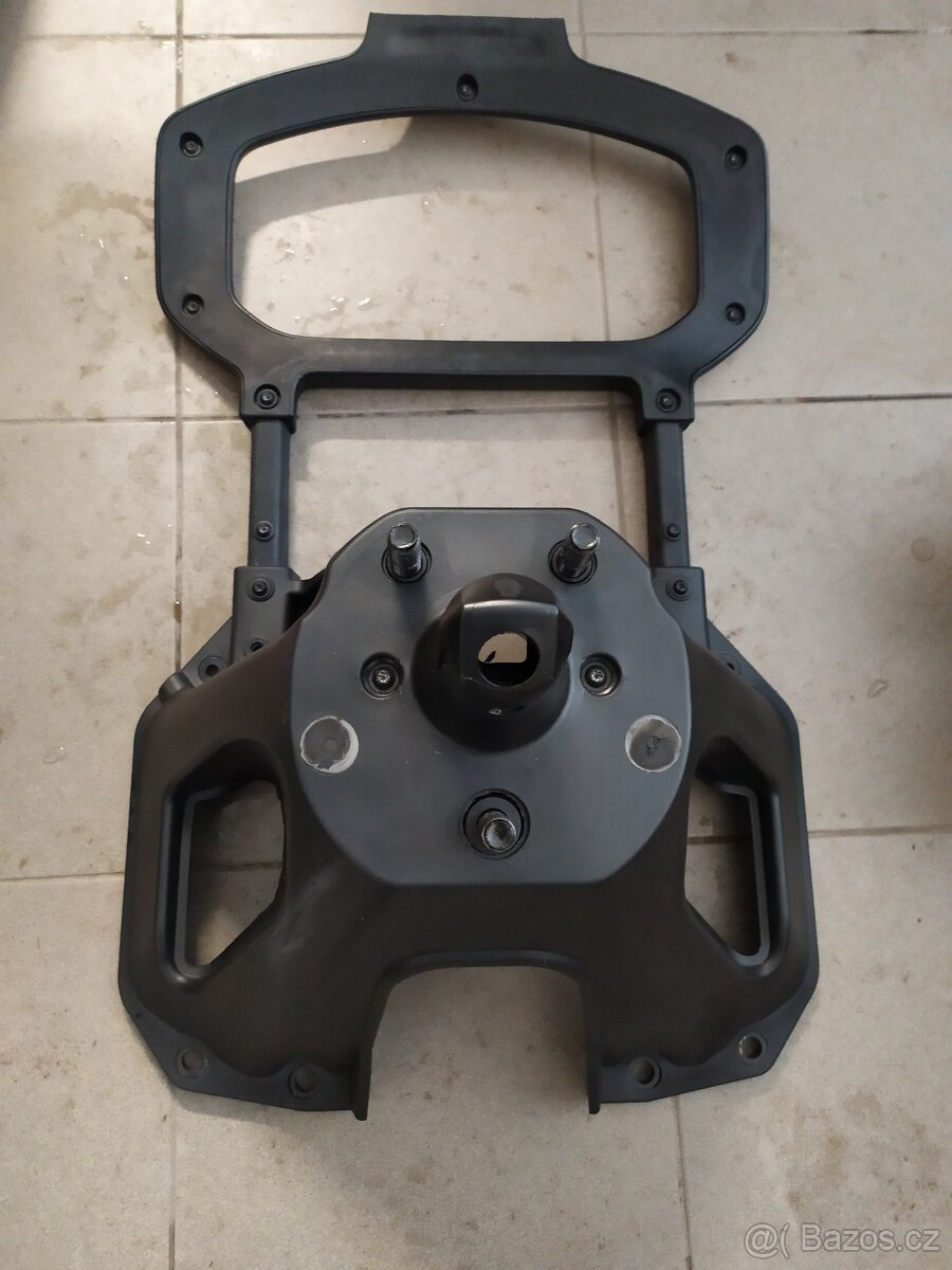 Držák rezervy/pátého kola Mopar Jeep Wrangler JL