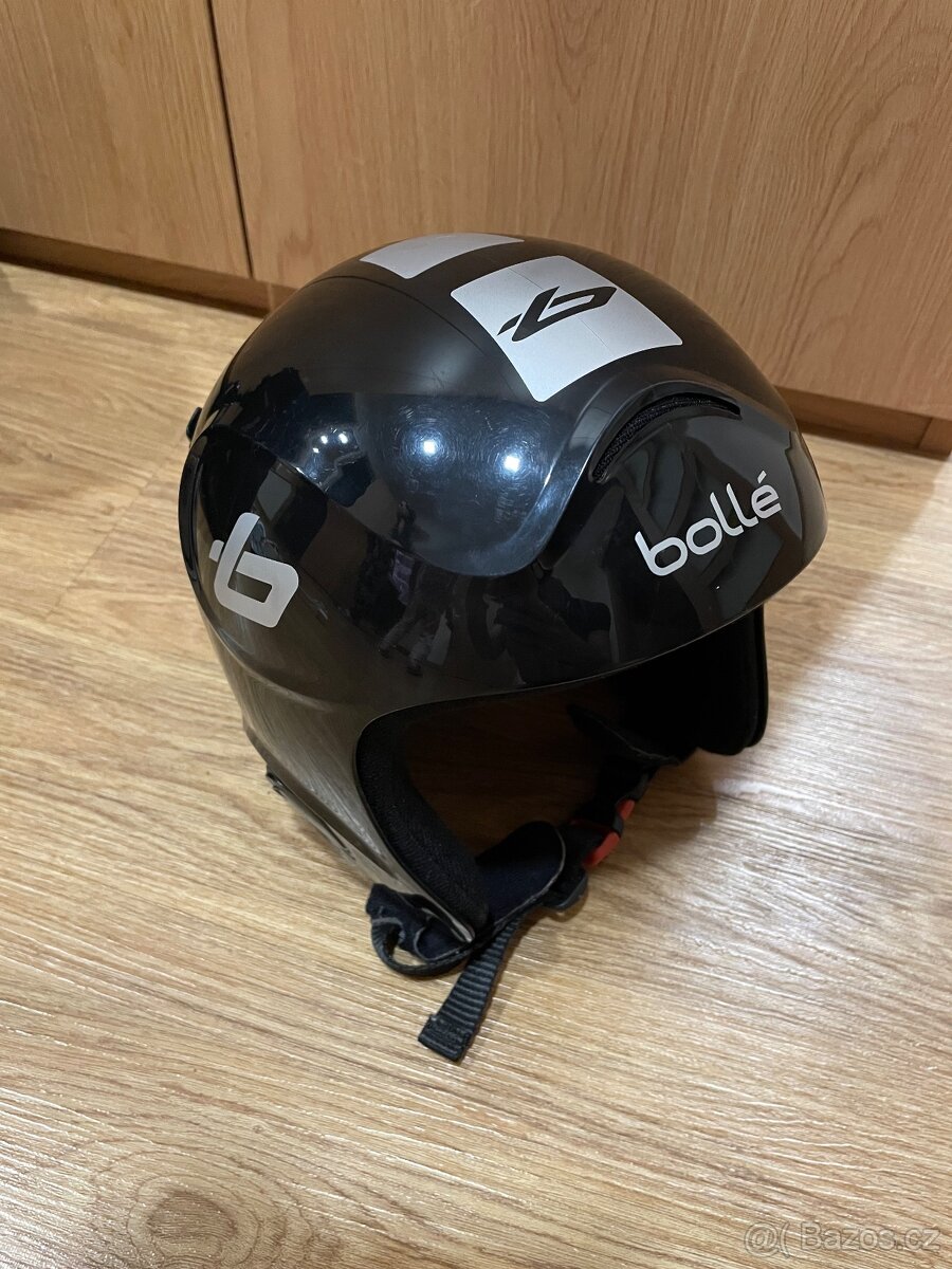 Lyžařská helma Bolle