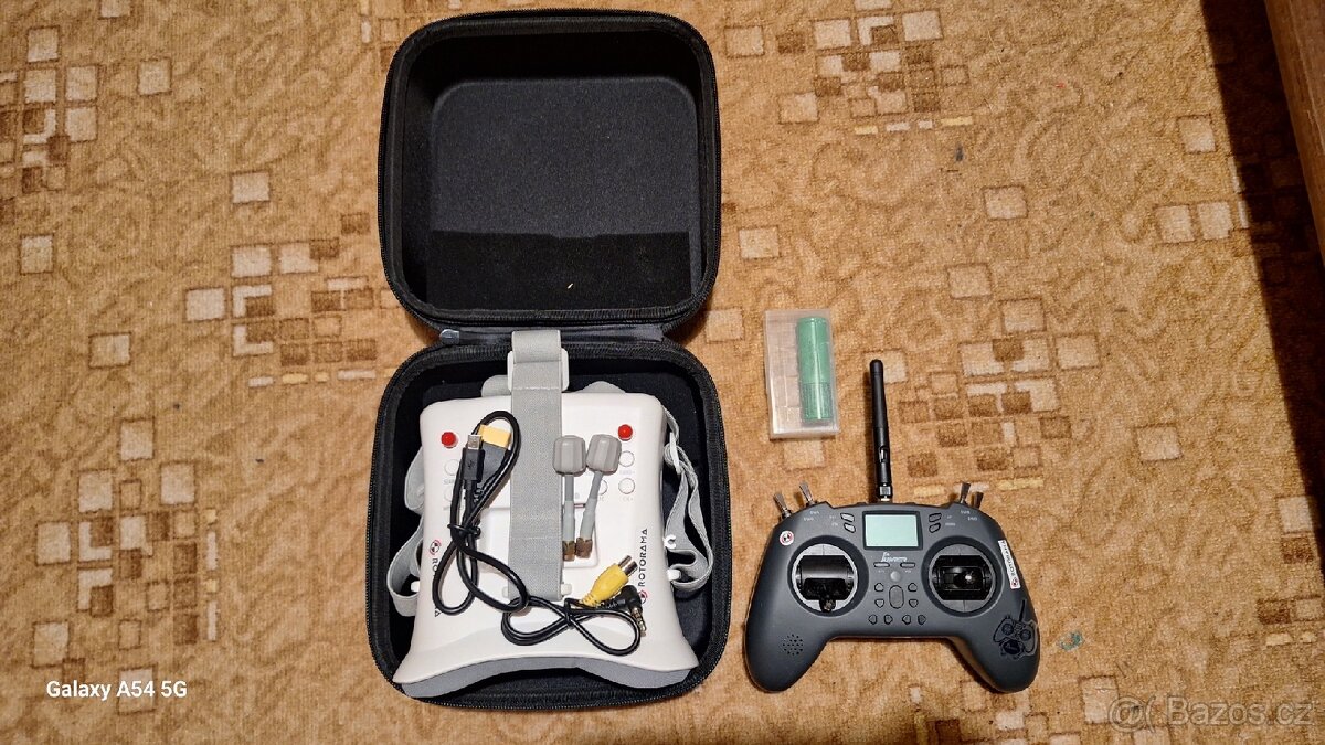 Fpv brýle a ovladač