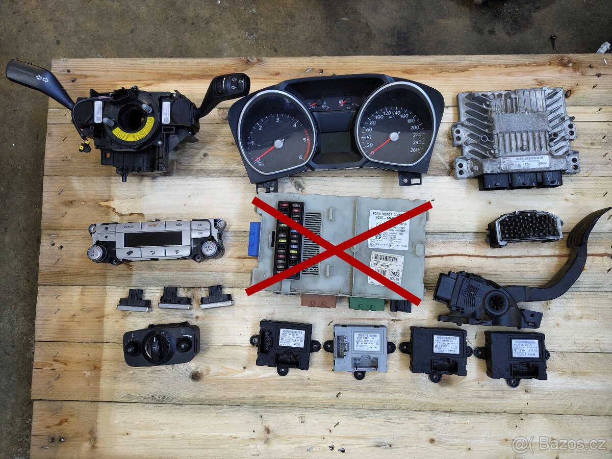 Elektronické díly Galaxy (06-15)