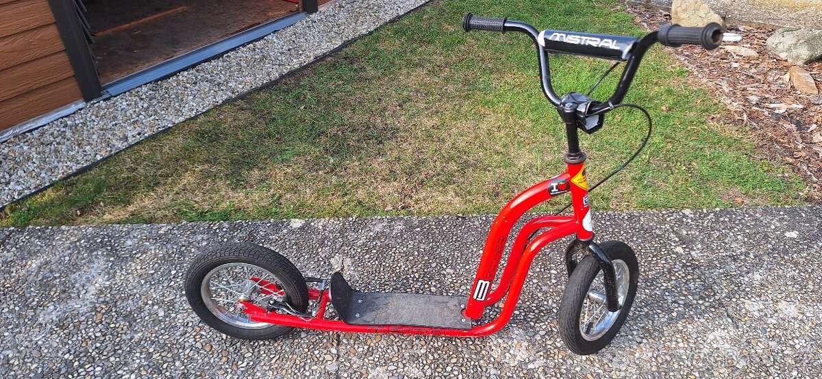 Koloběžka MISTRAL 12"