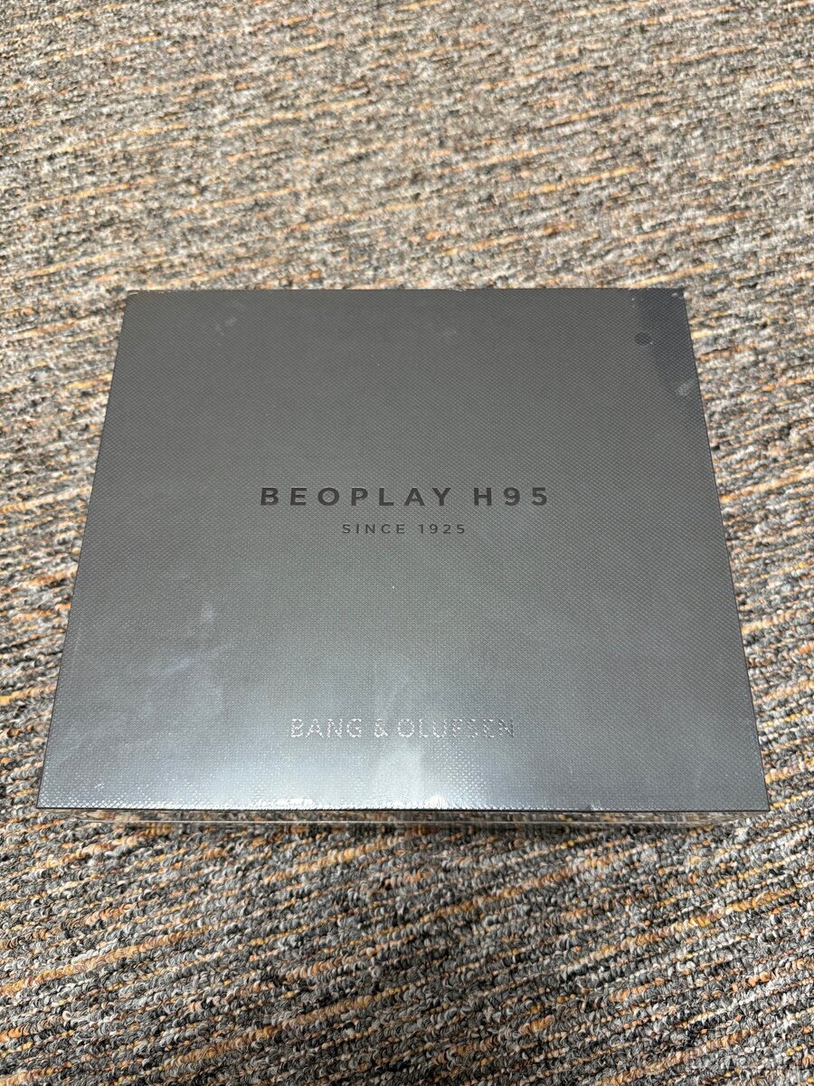 Nová sluchátka Bang & Olufsen Beoplay H95. Zaruka 2 roky.